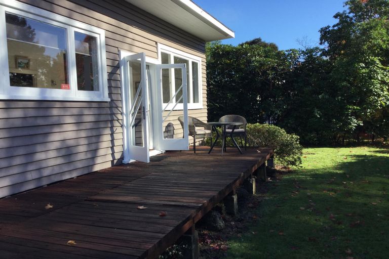 Photo of property in 19 Arapera Road, Hatepe, Turangi, 3382