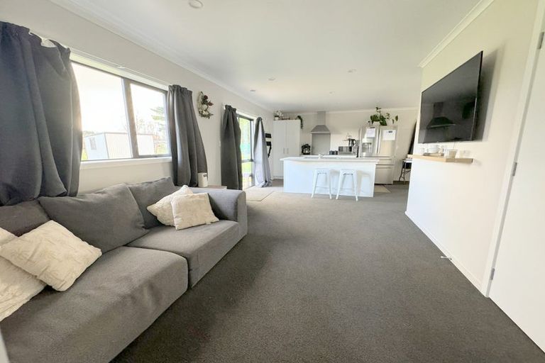 Photo of property in 32 Station Road, Ormondville, 4977