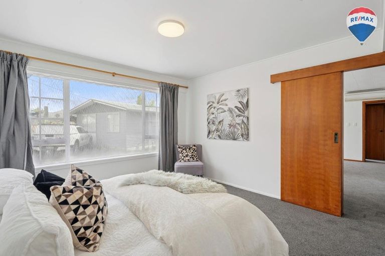 Photo of property in 87a Main Road, Wainuiomata, Lower Hutt, 5014