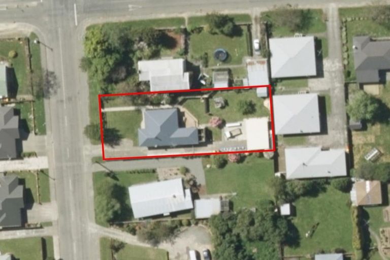 Photo of property in 99 Park Street, Winton, 9720