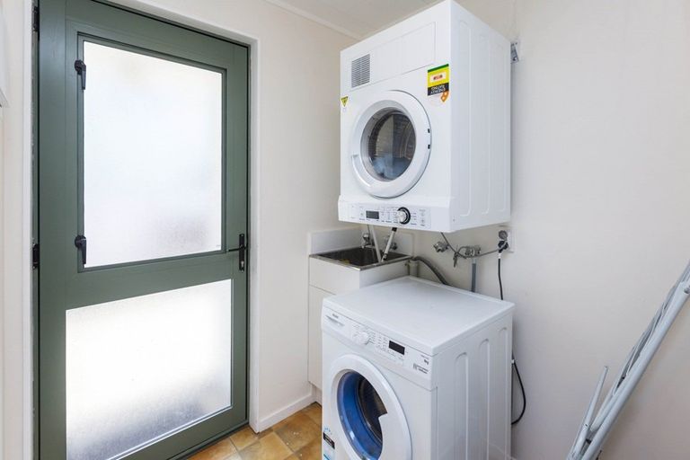 Photo of property in 13 Barberry Grove, Maungaraki, Lower Hutt, 5010