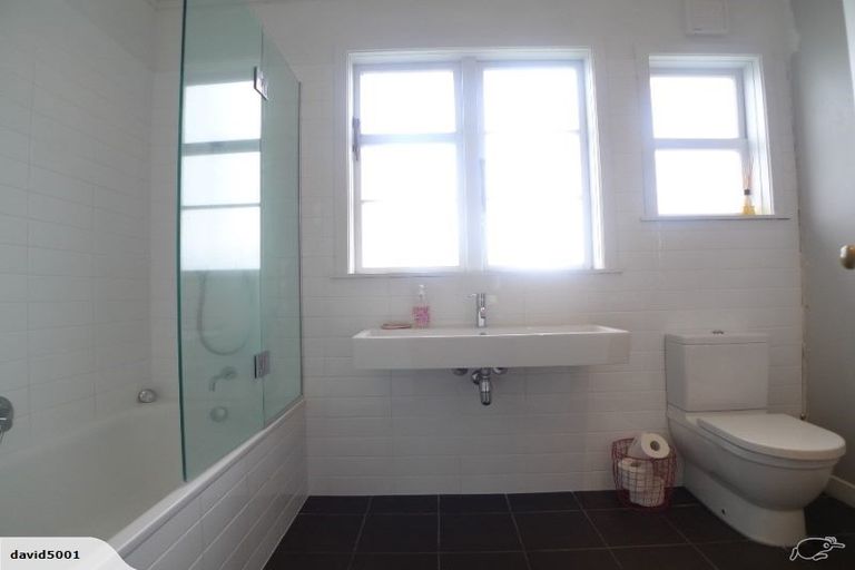 Photo of property in 68 Cashmere Avenue, Khandallah, Wellington, 6035