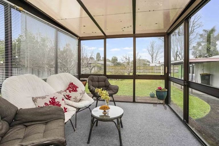 Photo of property in 6 Edmund Hillary Avenue, Papakura, 2110
