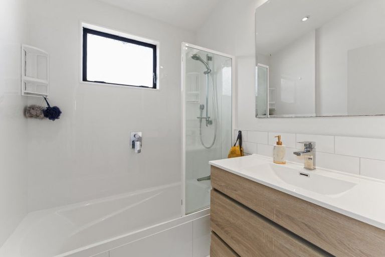 Photo of property in 470 Warspite Avenue, Ascot Park, Porirua, 5024