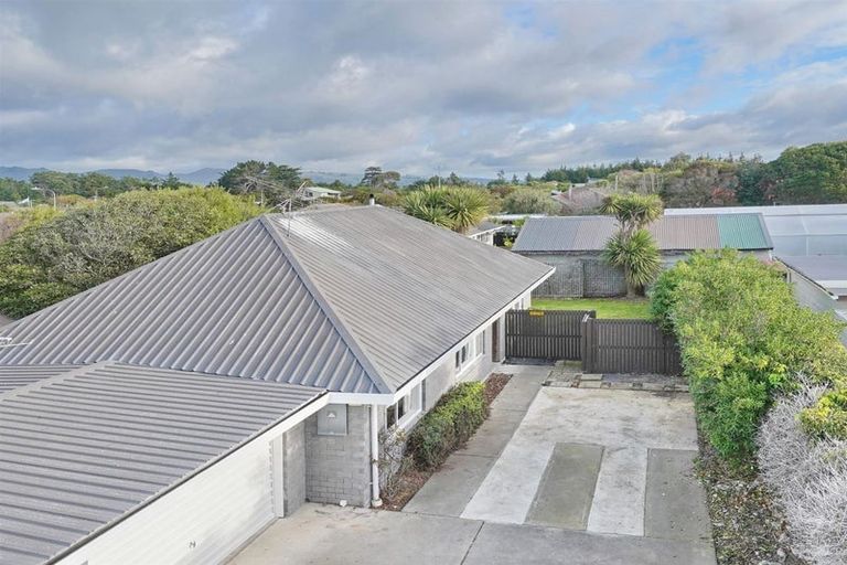 Photo of property in 2/288 Pine Avenue, South New Brighton, Christchurch, 8062