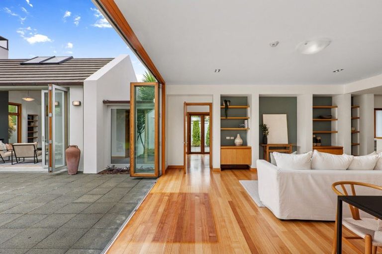 Photo of property in 17 Makora Street, Fendalton, Christchurch, 8041