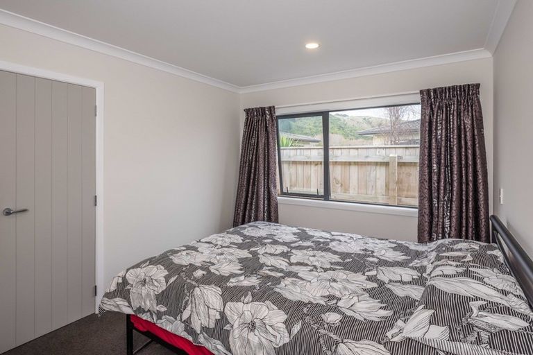 Photo of property in 76 Awatea Avenue, Paraparaumu, 5032