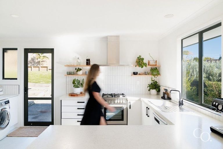 Photo of property in 6 Avon Rise, Welcome Bay, Tauranga, 3112