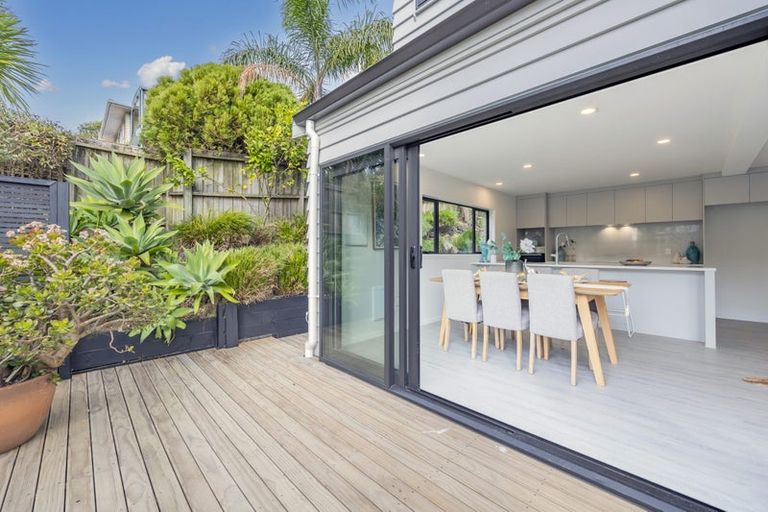 Photo of property in 7a Manuwai Road, Torbay, Auckland, 0630