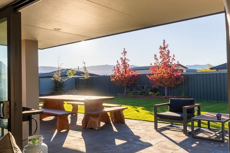 Photo of property in 18 Grandvue Drive, Twizel, 7901