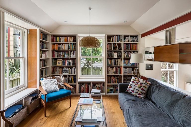 Photo of property in 39 Glenbervie Terrace, Thorndon, Wellington, 6011