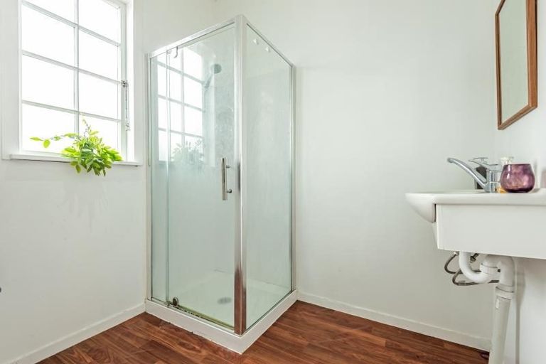 Photo of property in 1006 Tremaine Avenue, Roslyn, Palmerston North, 4414