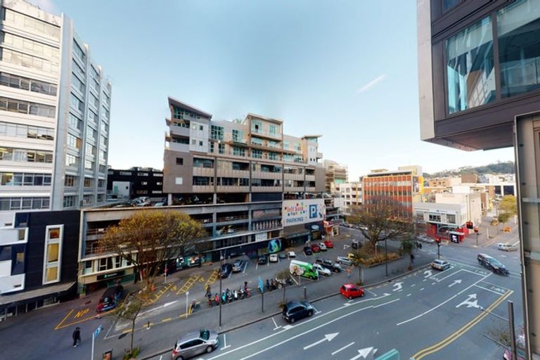Photo of property in Pinnacle Apartments, E403/160 Victoria Street, Te Aro, Wellington, 6011