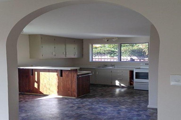 Photo of property in 2/42 Chipping Lane, Redwood, Christchurch, 8051