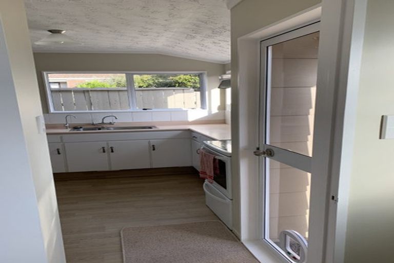 Photo of property in 43 Arthur Crescent, Hilltop, Taupo, 3330