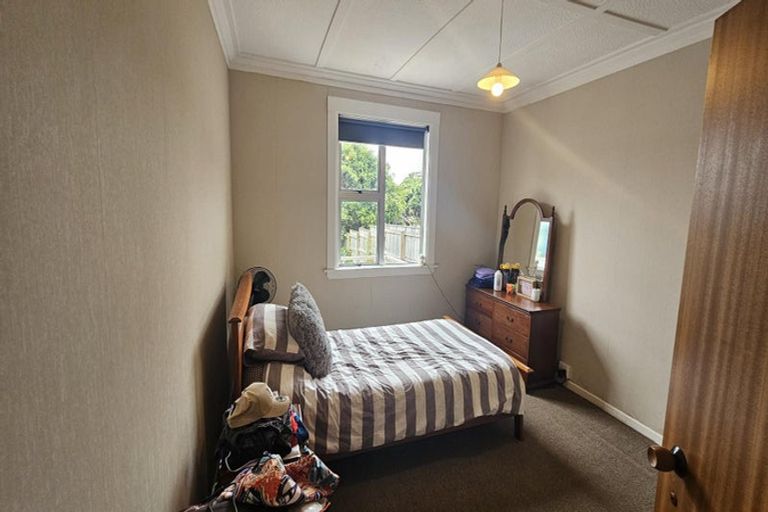 Photo of property in 69 Pendarves Street, New Plymouth, 4310