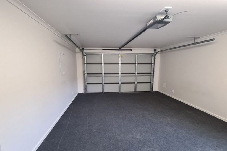 Photo of property in 28 Manor Park Road, Manor Park, Lower Hutt, 5019