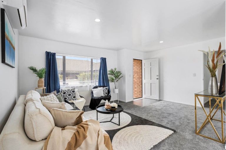 Photo of property in 80 Robert Skelton Place, Clendon Park, Auckland, 2103