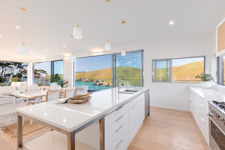 Photo of property in 139a Taylors Mistake Road, Scarborough, Christchurch, 8081