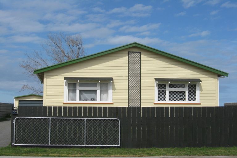 Photo of property in 66 Matipo Street, Castlecliff, Whanganui, 4501