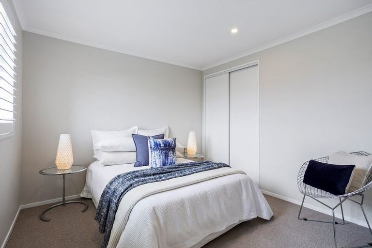 Photo of property in 35 Barrel Crescent, Swanson, Auckland, 0614