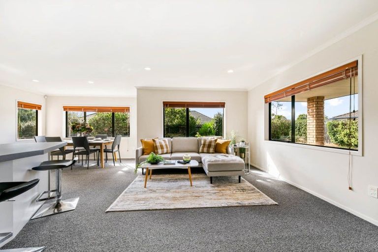 Photo of property in 35 Greig Place, Pukekohe, 2120