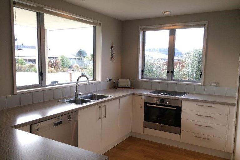 Photo of property in 12a Alpha Close, Wanaka, 9305