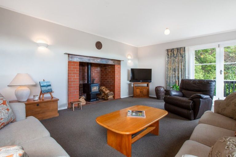 Photo of property in 22 Tawa Street, Eastbourne, Lower Hutt, 5013