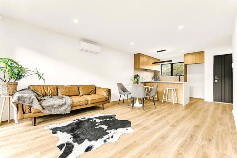 Photo of property in 16b Bellringer Road, Massey, Auckland, 0614