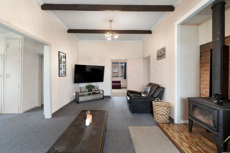 Photo of property in 64 Charlton Road, Gore, 9710