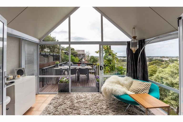 Photo of property in 6 Kentallen Terrace, Hillsborough, Christchurch, 8022