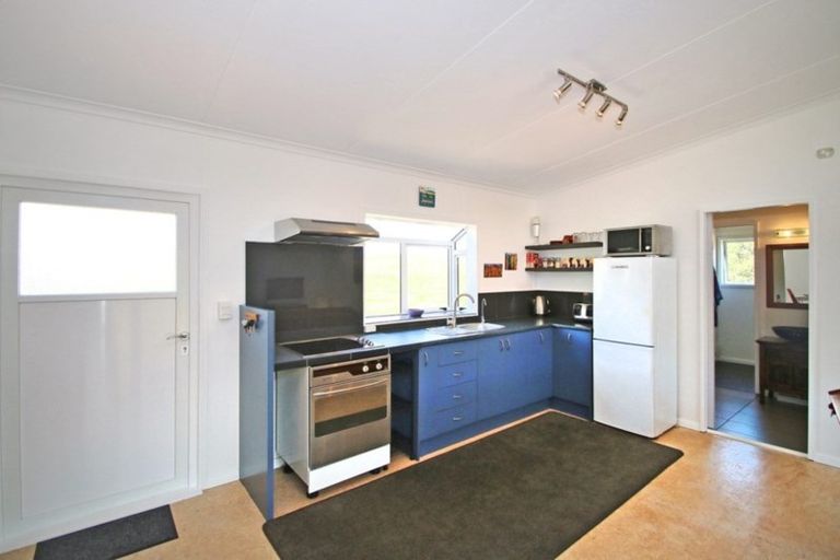 Photo of property in 527 Ruapuke Road, Raglan, 3296