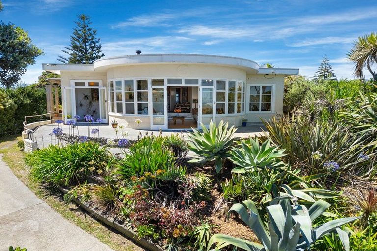 Photo of property in 28 Rodney Avenue, Te Horo Beach, Otaki, 5581