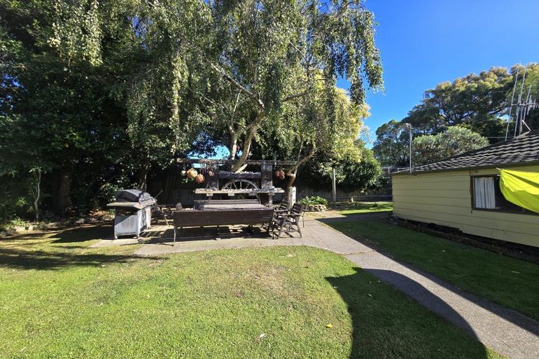 Photo of property in 41 Rhodes Drive, Kelvin Grove, Palmerston North, 4414