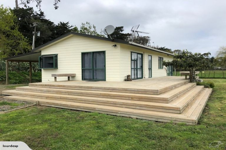 Photo of property in 12 Joyce Adams Place, Waimauku, 0883