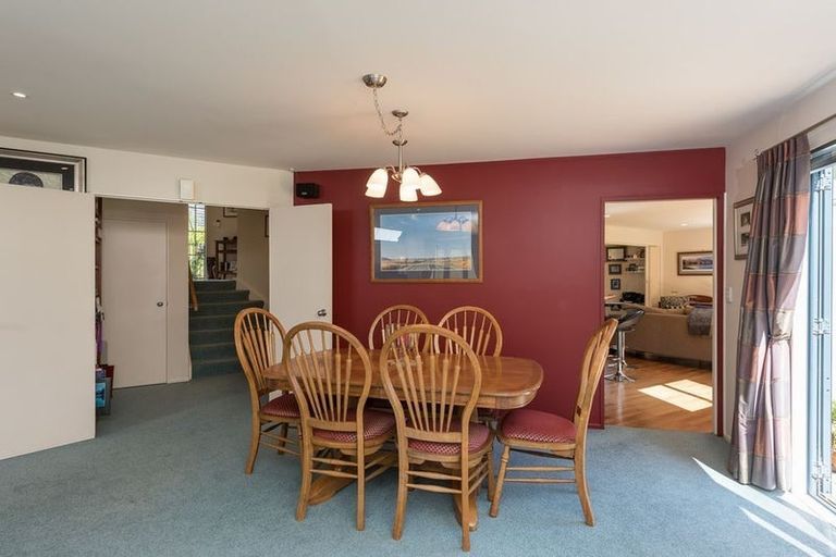 Photo of property in 9 Ridvan Grove, Ngaio, Wellington, 6035