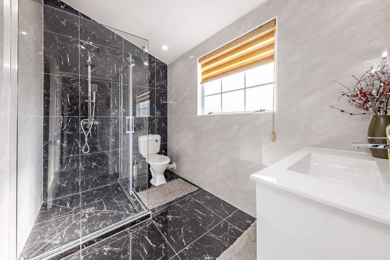 Photo of property in 47 Evanda Crescent, Conifer Grove, Takanini, 2112