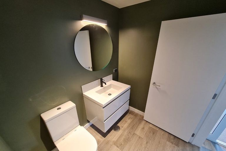 Photo of property in Unit 201,l2, 201/14 Laings Road, Hutt Central, Lower Hutt, 5010