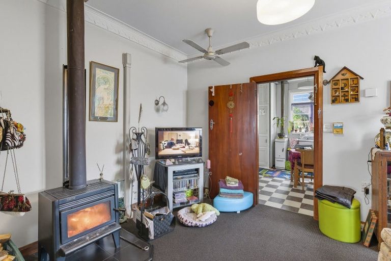 Photo of property in 362 Oxford Street, Levin, 5510