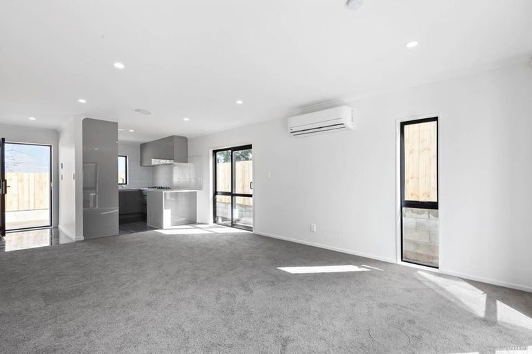 Photo of property in 4c Amerce Place, Highland Park, Auckland, 2010