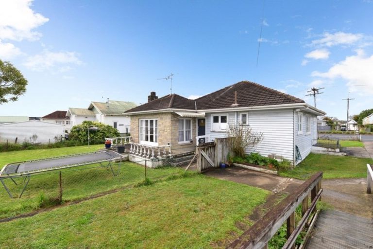 Photo of property in 11 Normandy Avenue, Melville, Hamilton, 3206