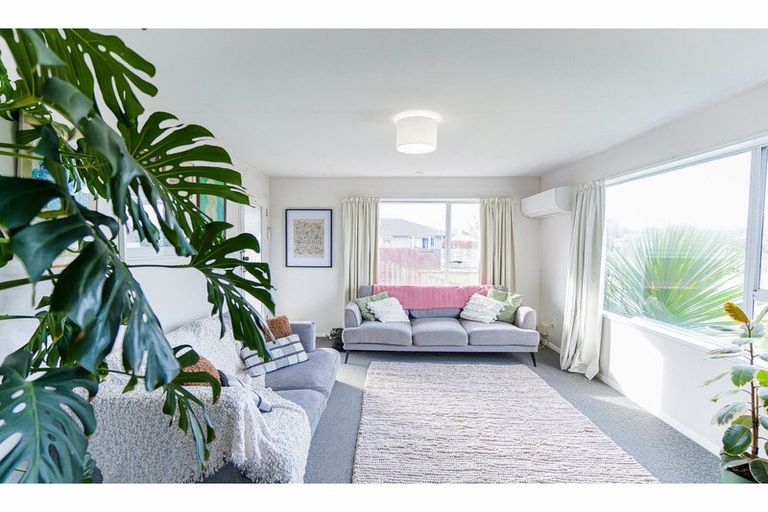 Photo of property in 1/17 Kuaka Crescent, Bromley, Christchurch, 8062