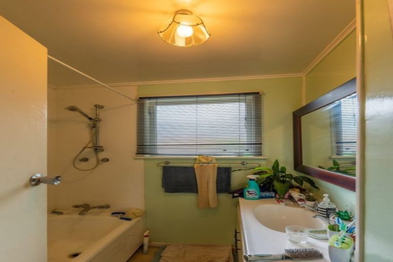 Photo of property in 3 Cindy Place, Pakuranga, Auckland, 2010