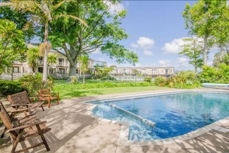 Photo of property in The Grange, 40/92 Bush Road, Albany, Auckland, 0632