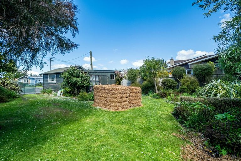 Photo of property in 4 Exeter Street, Waimate, 7924