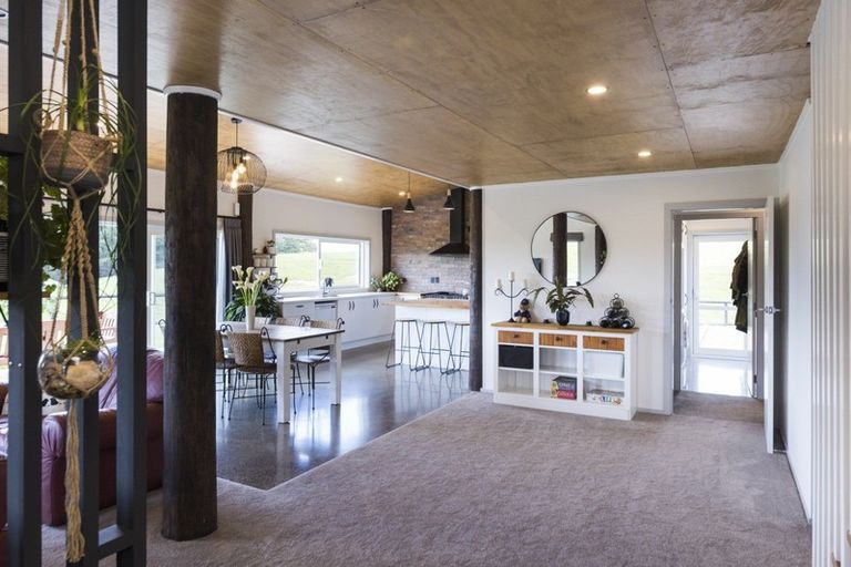 Photo of property in 34 Highland View Drive, Tokomaru, Palmerston North, 4474