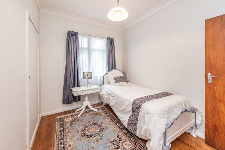 Photo of property in 5 Tregarth Street, Saint Johns Hill, Whanganui, 4501