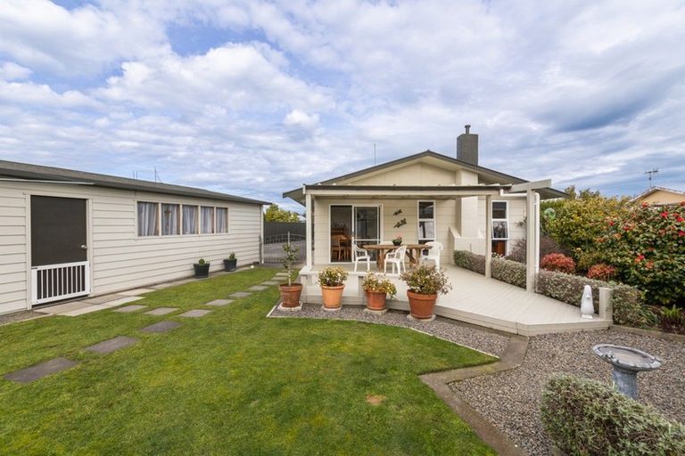 Photo of property in 14 Ferndale Place, Feilding, 4702