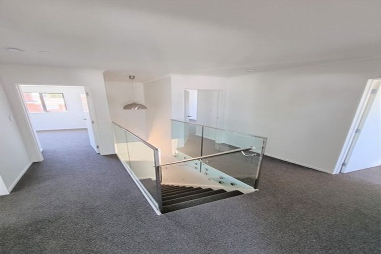 Photo of property in 2/32 Alfriston Road, Manurewa East, Auckland, 2102