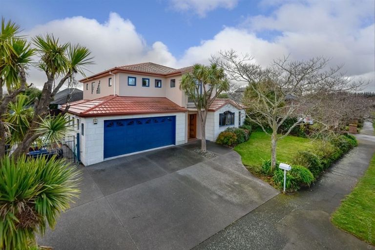 Photo of property in 7 Fairway Drive, Shirley, Christchurch, 8061